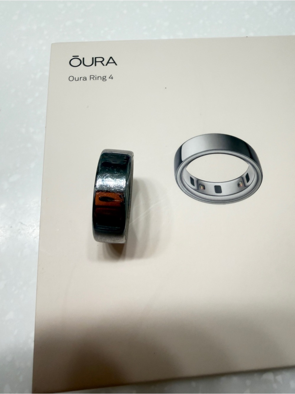 Oura Ring 4 Silver Smart Ring - Silver